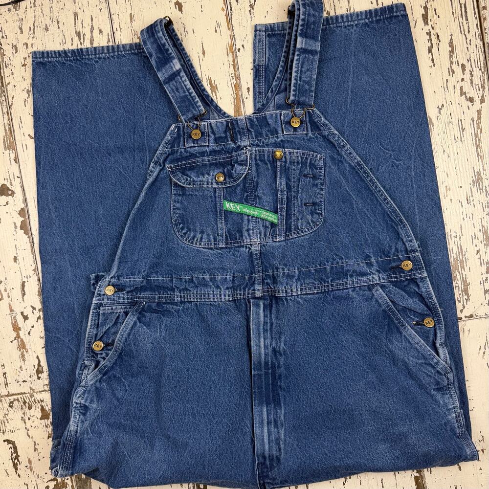 Key Imperial Carpenter Overalls men’s 48x32
Waist laying Flat: 23 1/2”